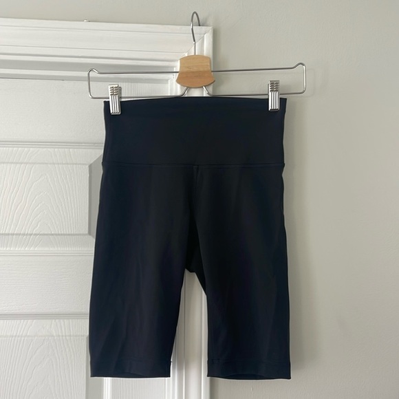 Lululemon Shorts Wunder Under High Rise 10” Inseam - Picture 2 of 5